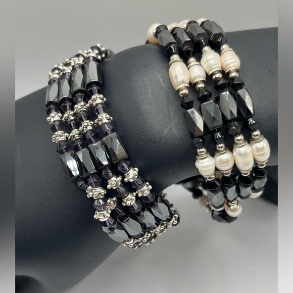 2 magnetic wrap bead and faux pearl bracelets - Picture 2 of 7